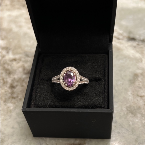 Beautiful Sterling Silver and Rose Gold Amethyst Ring. ๐ - Picture 3 of 9